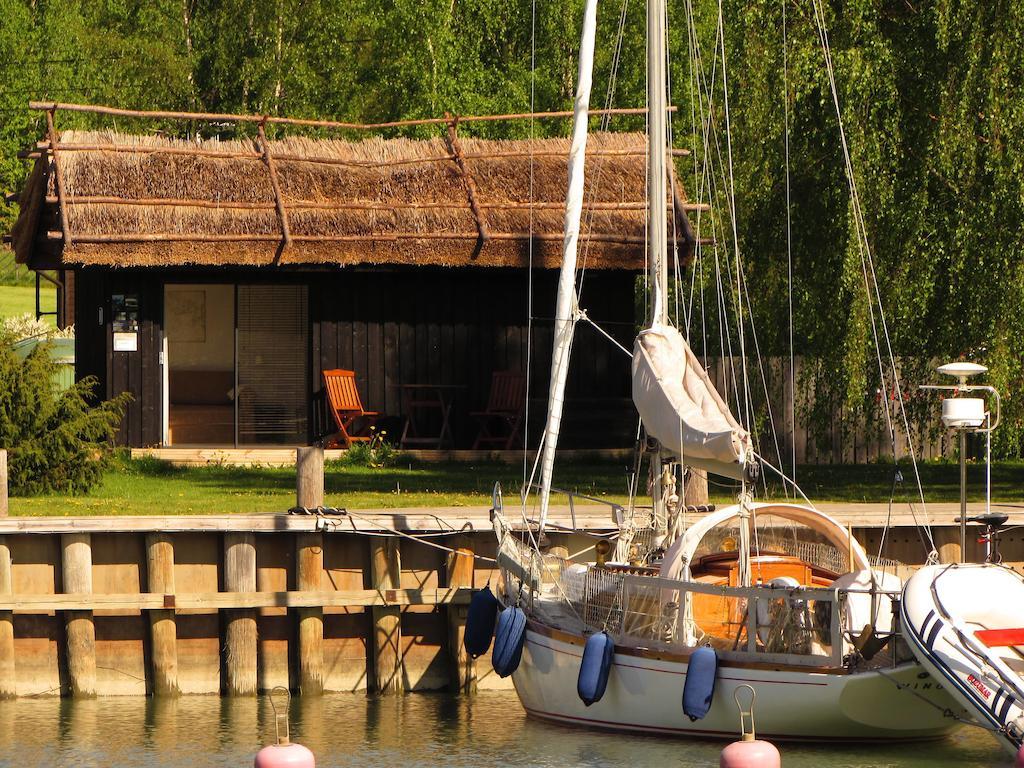 فيلا Peterzens Boathouse Laupunen المظهر الخارجي الصورة
